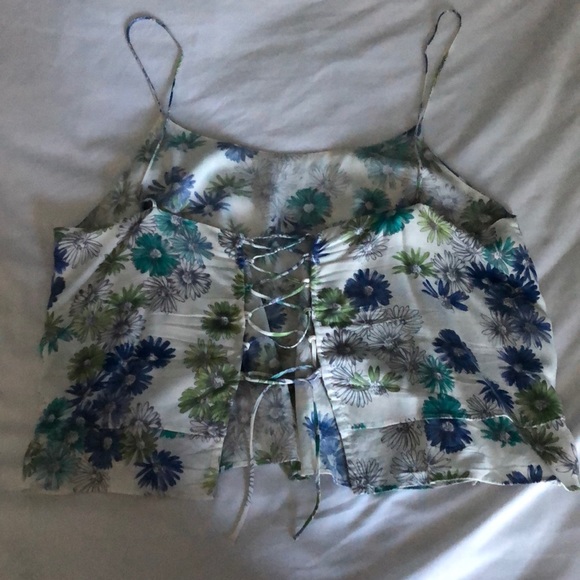 Crop Top - Picture 2 of 3